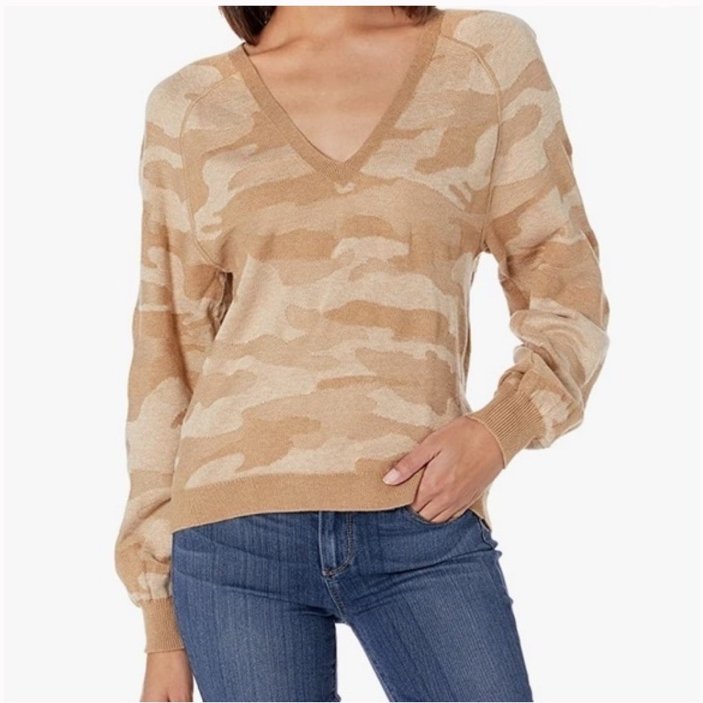 Lucky Brand Tan camo pattern V-Neck Sweater